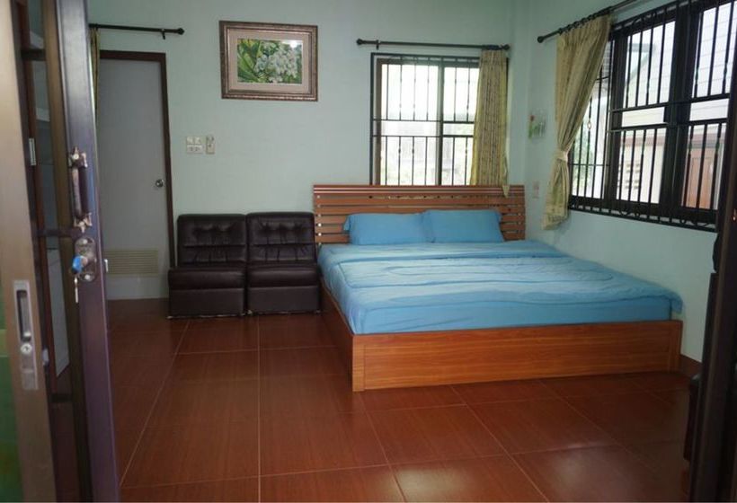 Pension Three Moons Homestay 13