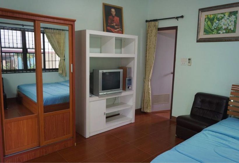 Pension Three Moons Homestay 14