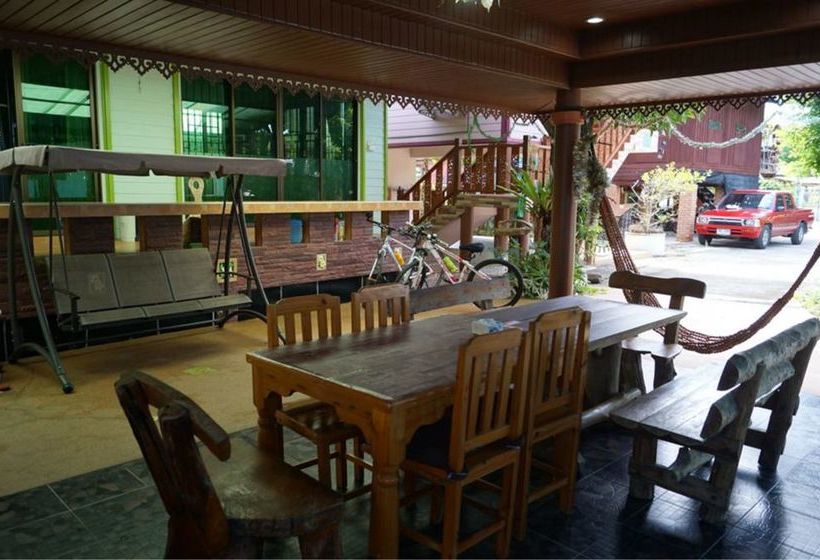 Pension Three Moons Homestay 2