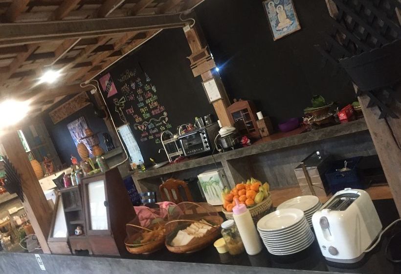 Pension Baan Suan Auy Kham 8