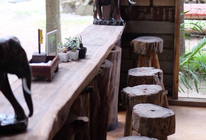 Pension Baan Suan Auy Kham 9