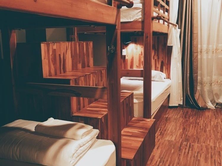 Bloom Cafe & Hostel 5