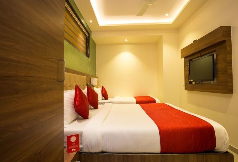 OYO 7154 Hotel Highland Residency 11