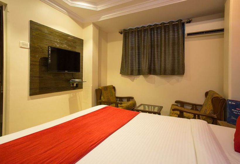 OYO 7154 Hotel Highland Residency 12