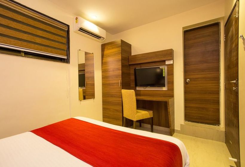 OYO 7154 Hotel Highland Residency 13