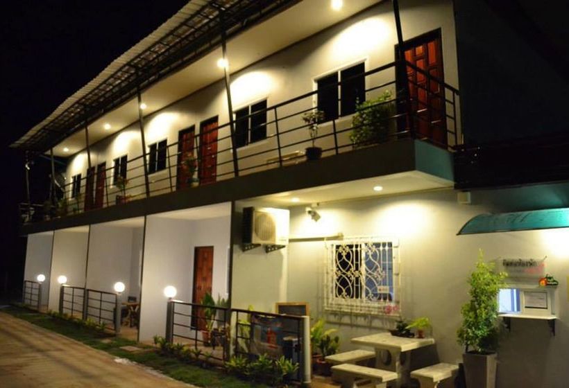 Hotel Pool Pimaan Resort Surin