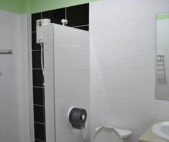 Hotel Pool Pimaan Resort 13