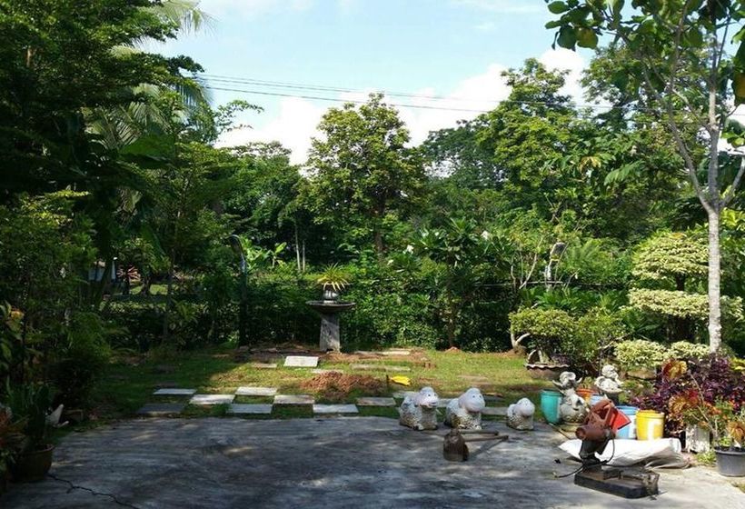 Hotel Pool Pimaan Resort 15