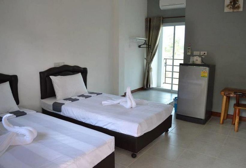 Hotel Pool Pimaan Resort 2