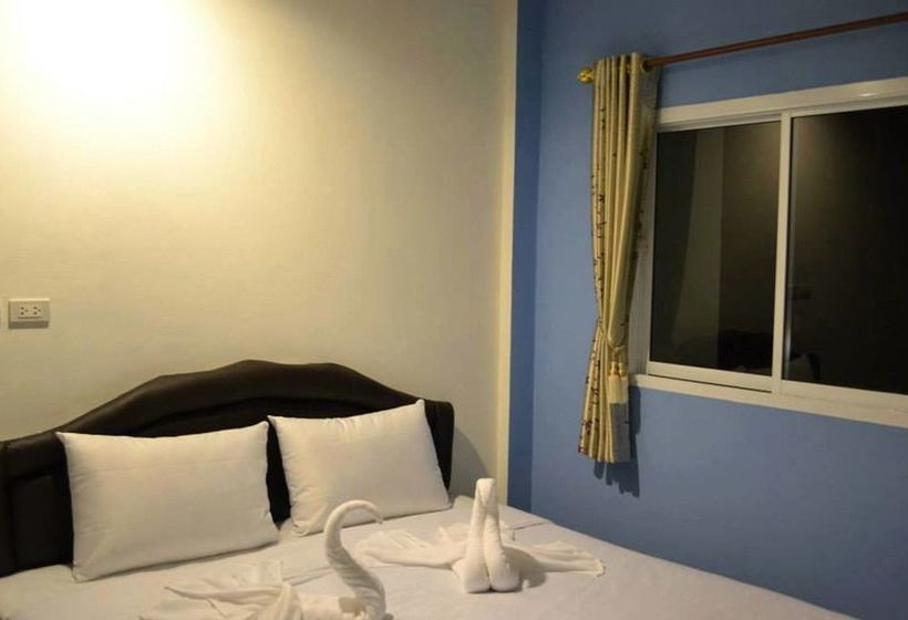 Hotel Pool Pimaan Resort 6