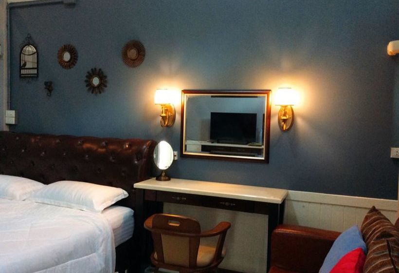 Pension Baan Jaokorkluay 11