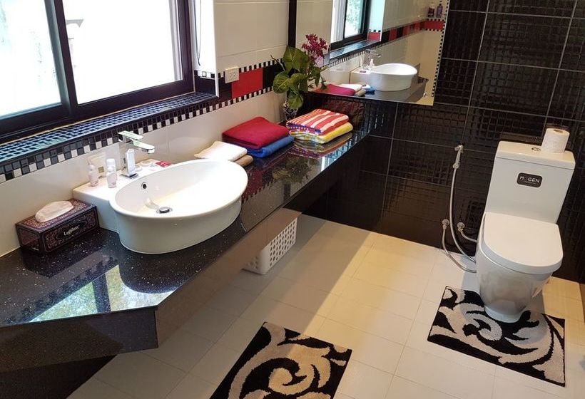 Luxury Countryside Villa 18