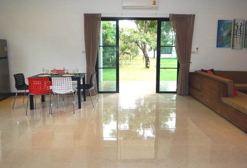 Luxury Countryside Villa 9