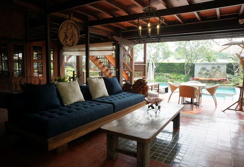 Hotel Baansuwanburi 1