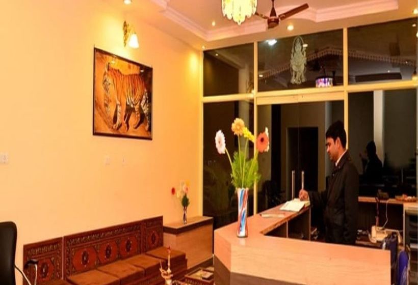 Hotel Ananta Palace 1