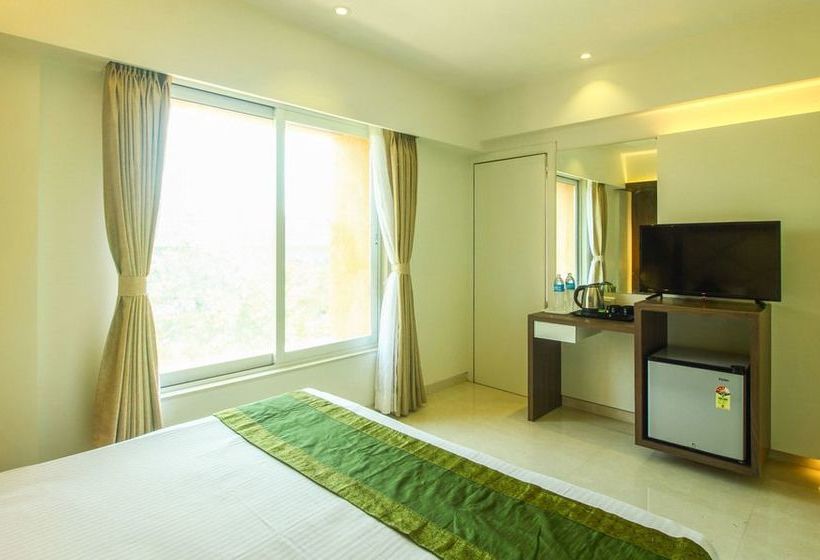 Hotel Treebo Laxvas 13