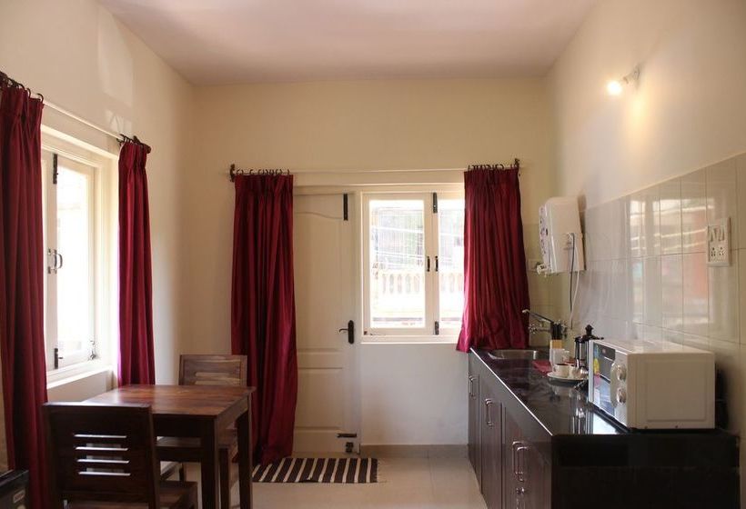 Oyo 9213 Home Studios Near Tito S Lane 20