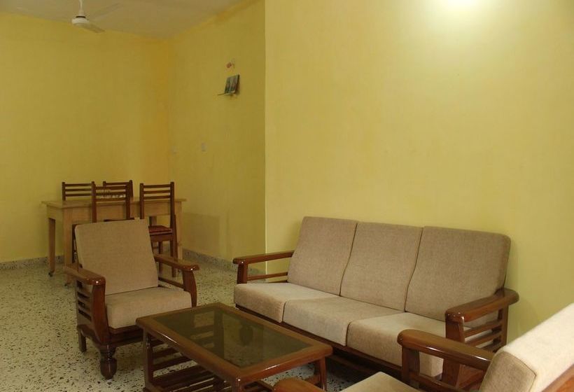 Oyo 9280 Home 2 Bhk Miramar Beach 5