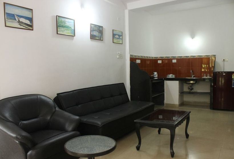 Oyo 10403 Home Modern Studios Candolim 9