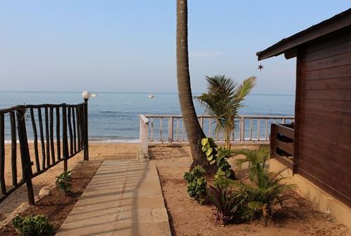 Vista Praia Beachfront Cottages 12