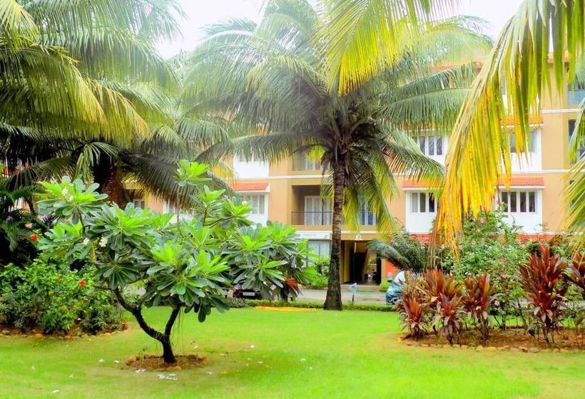 Spacious Apartment With Pool  Cm008