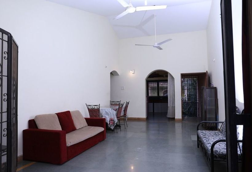 Villa De Calangute 12