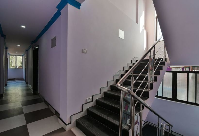 Oyo 11525 Hotel Queen Of Queens Standard 18