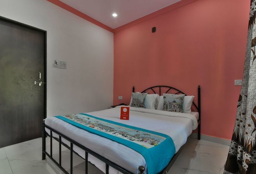 Oyo 11525 Hotel Queen Of Queens Standard 4