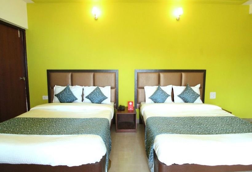 Oyo 9896 Hotel Purushottam Residency 7