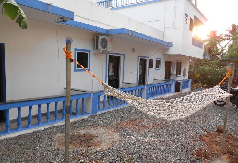 Pensão Casa Almeida Guest House 10