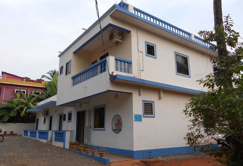 Pensão Casa Almeida Guest House 11