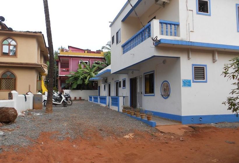 Pensão Casa Almeida Guest House 12