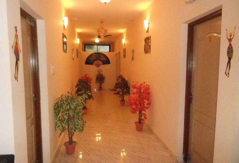 Pensão Casa Almeida Guest House 9