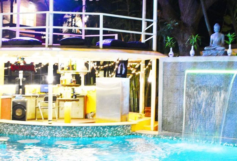 Baga Hideout Resort 11