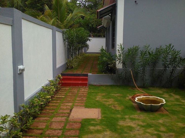 Pension Crown Villa Vagator 12