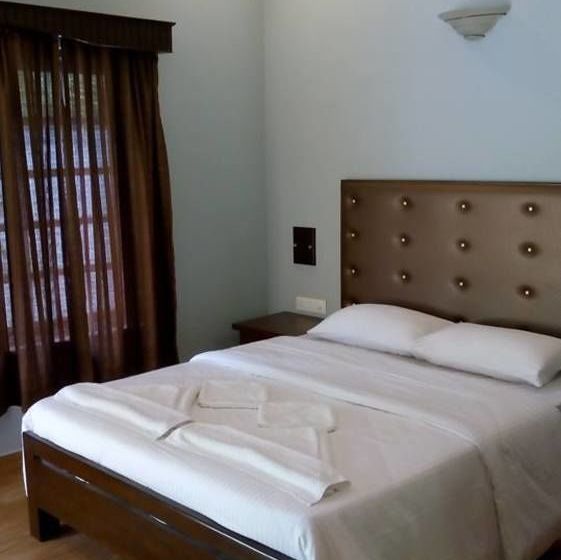 Pension Crown Villa Vagator 3