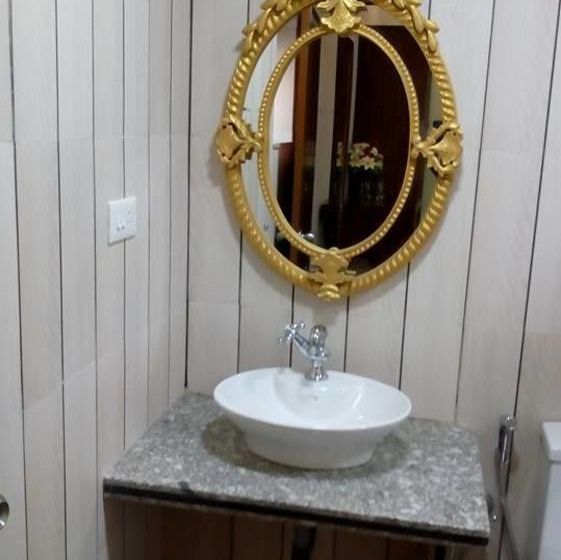 Pension Crown Villa Vagator 8