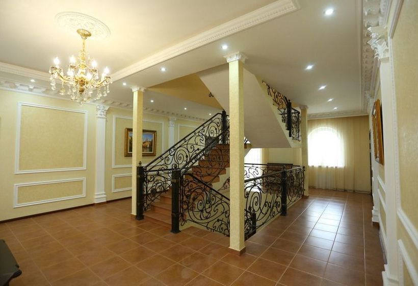 Hotel Manor House 10