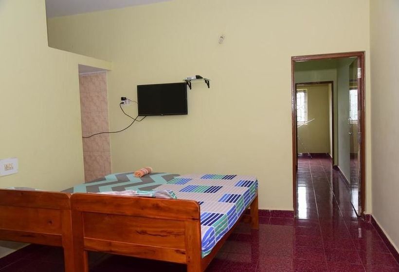 Pension Nirvaah Room Siolim Kitchenete 1