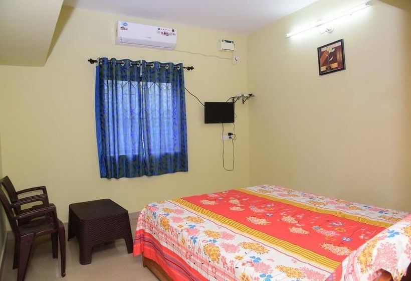 Pension Nirvaah Room Siolim Kitchenete 3