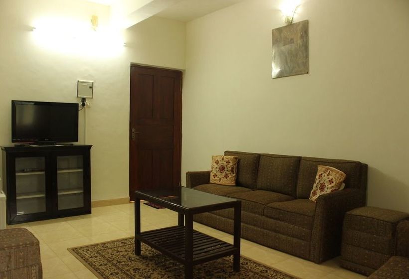 Oyo 9217 Home Studios Near Candolim Beach 11