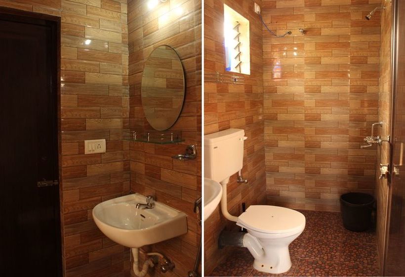 Oyo 9217 Home Studios Near Candolim Beach 16