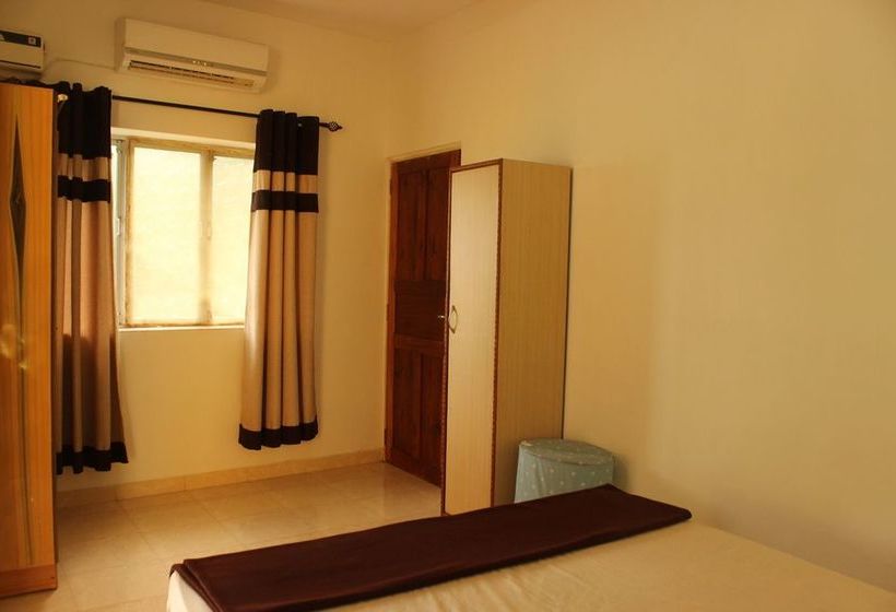 Oyo 9217 Home Studios Near Candolim Beach 2