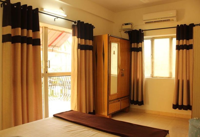 Oyo 9217 Home Studios Near Candolim Beach 3