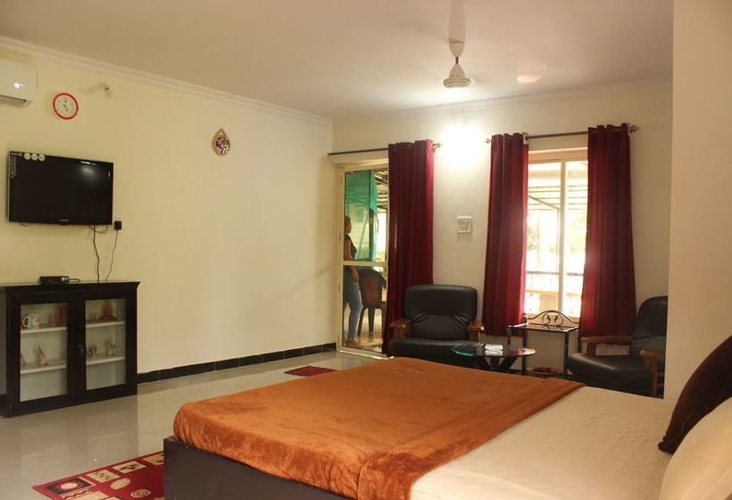 Oyo 9217 Home Studios Near Candolim Beach 7