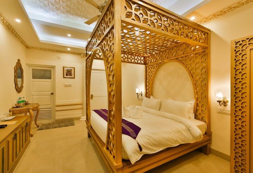 Hotel Emperor Resorts & Spa 4