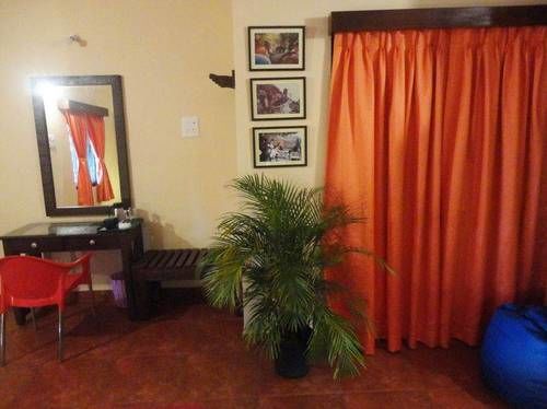 Hostel The Yuppi Hippi Hideout 4