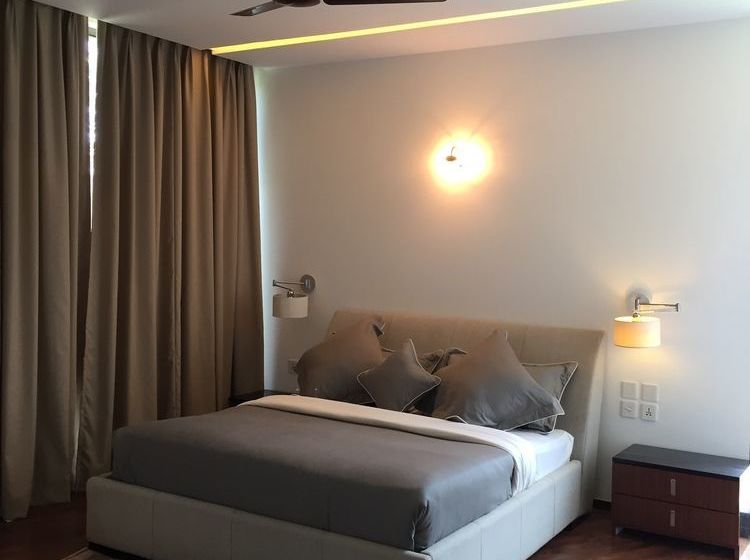 Hotel Calem Grove 12