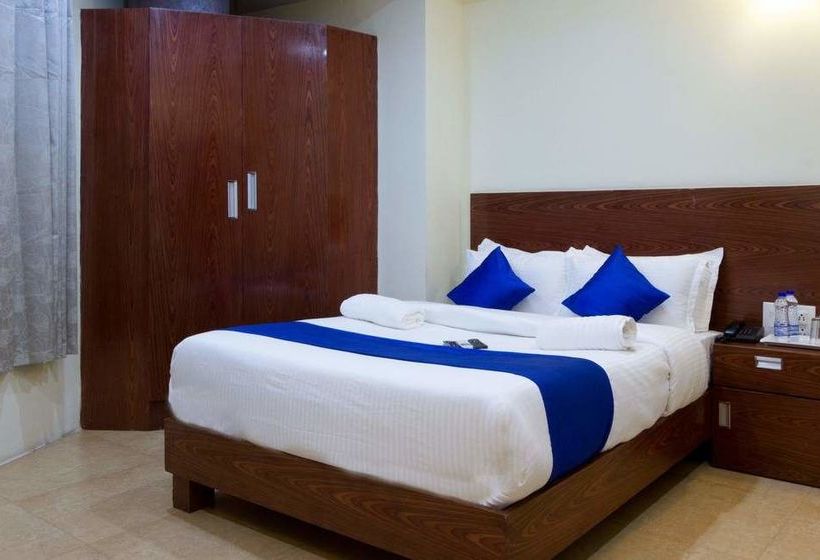 Fabhotel King's Court 4