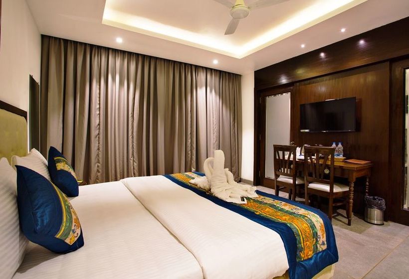 Fabhotel King's Court 6